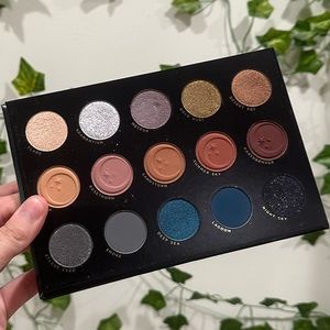 SOLD ❤️ Lunar beauty eternal eclipse palette